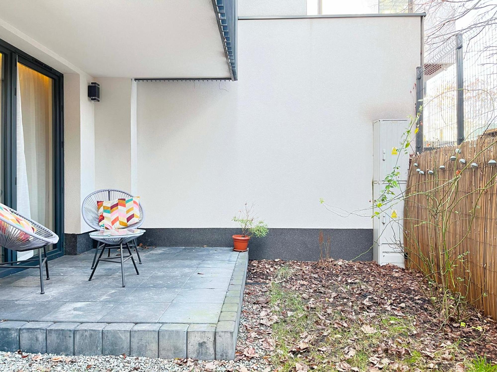 With Terrace And Two Bedrooms, Cracow Vistula Boulevards * Krakau